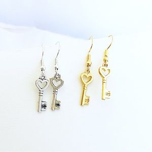 Earrings Old Vintage Antique Keys Heart 2 Pack Gold and Silver Tone Boho